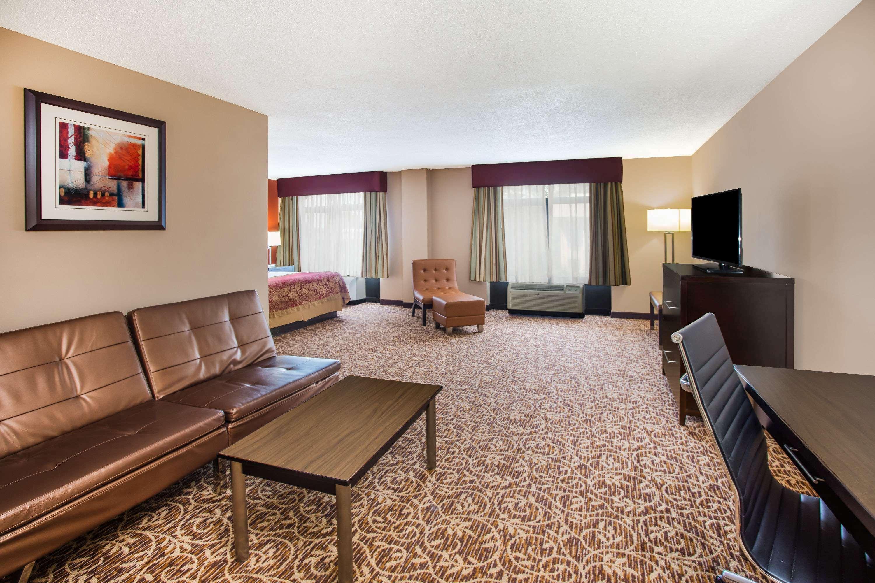 Wingate By Wyndham Atlanta Galleria/ Ballpark Смирна Екстер'єр фото